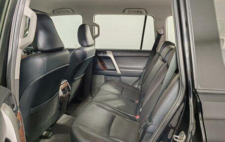 Toyota Land Cruiser Prado 150 рестайлинг 2, 2013 год, 2 875 000 рублей, 11 фотография