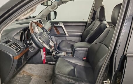 Toyota Land Cruiser Prado 150 рестайлинг 2, 2013 год, 2 875 000 рублей, 16 фотография