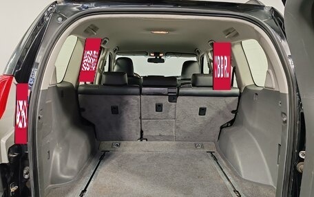 Toyota Land Cruiser Prado 150 рестайлинг 2, 2013 год, 2 875 000 рублей, 9 фотография