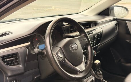 Toyota Corolla, 2014 год, 649 000 рублей, 9 фотография