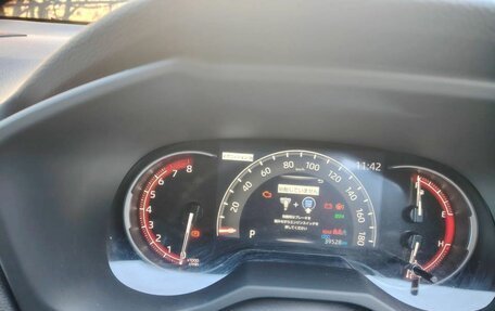 Toyota RAV4, 2021 год, 3 950 000 рублей, 13 фотография