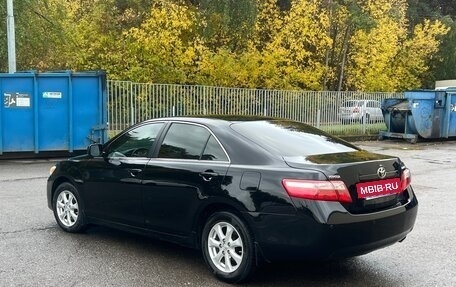 Toyota Camry, 2011 год, 1 100 000 рублей, 4 фотография
