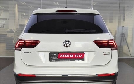 Volkswagen Tiguan II, 2017 год, 2 419 000 рублей, 6 фотография