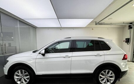 Volkswagen Tiguan II, 2017 год, 2 419 000 рублей, 8 фотография