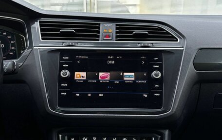 Volkswagen Tiguan II, 2017 год, 2 419 000 рублей, 14 фотография