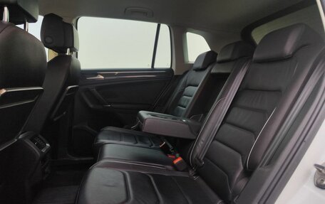 Volkswagen Tiguan II, 2017 год, 2 419 000 рублей, 12 фотография