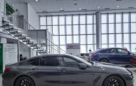 BMW 8 серия, 2020 год, 6 800 000 рублей, 4 фотография