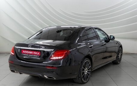 Mercedes-Benz E-Класс, 2019 год, 3 298 000 рублей, 7 фотография