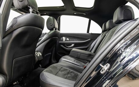 Mercedes-Benz E-Класс, 2019 год, 3 298 000 рублей, 37 фотография