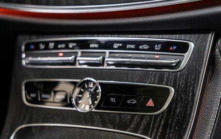 Mercedes-Benz E-Класс, 2019 год, 3 298 000 рублей, 33 фотография