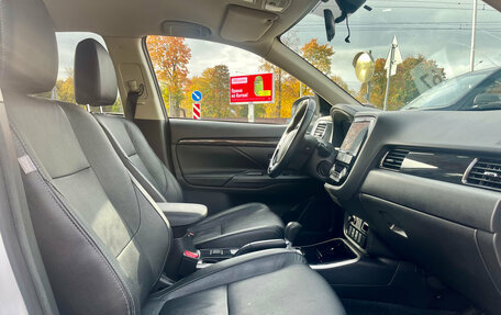 Mitsubishi Outlander III рестайлинг 3, 2018 год, 1 949 000 рублей, 11 фотография
