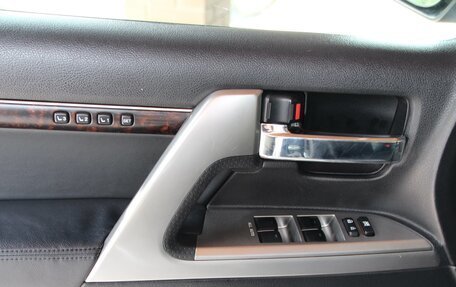 Toyota Land Cruiser 200, 2012 год, 3 200 000 рублей, 22 фотография