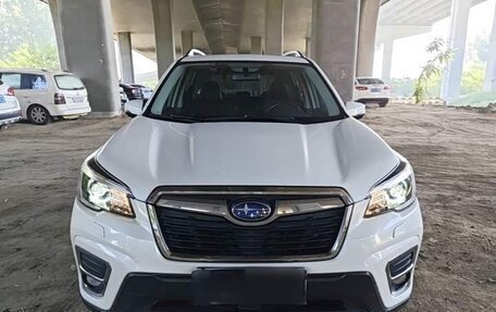 Subaru Forester, 2021 год, 2 100 000 рублей, 2 фотография