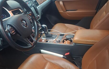 Volkswagen Touareg III, 2012 год, 1 700 000 рублей, 5 фотография