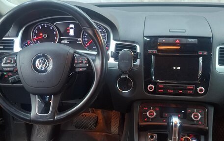 Volkswagen Touareg III, 2012 год, 1 700 000 рублей, 6 фотография
