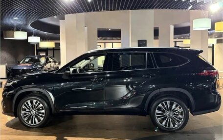 Toyota Highlander, 2026 год, 6 100 000 рублей, 4 фотография