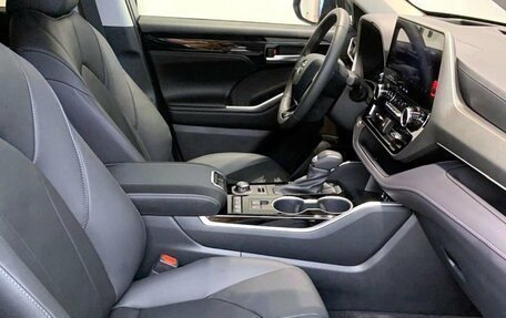 Toyota Highlander, 2026 год, 6 100 000 рублей, 9 фотография