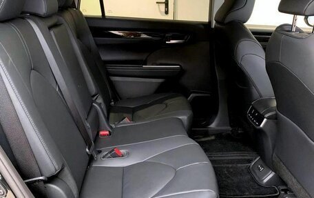 Toyota Highlander, 2026 год, 6 100 000 рублей, 18 фотография