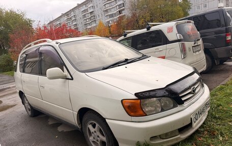 Toyota Ipsum II, 2000 год, 470 000 рублей, 3 фотография