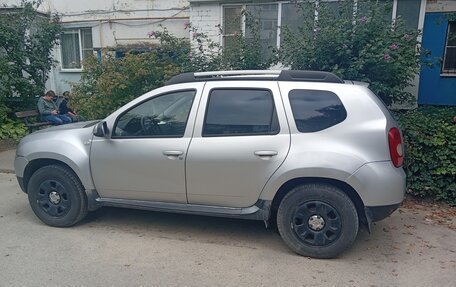 Renault Duster I рестайлинг, 2012 год, 700 000 рублей, 2 фотография