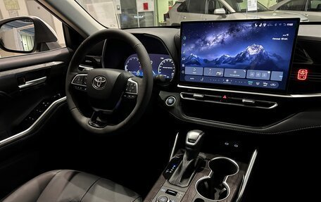 Toyota Highlander, 2026 год, 5 899 000 рублей, 20 фотография