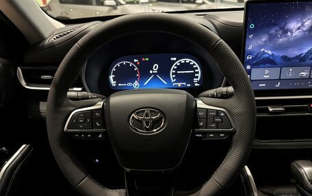 Toyota Highlander, 2026 год, 5 899 000 рублей, 17 фотография