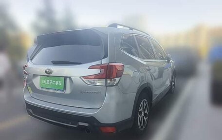 Subaru Forester, 2020 год, 2 200 000 рублей, 3 фотография