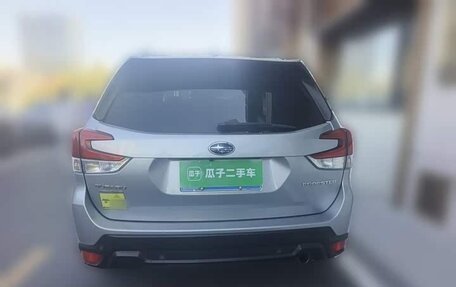 Subaru Forester, 2020 год, 2 200 000 рублей, 4 фотография
