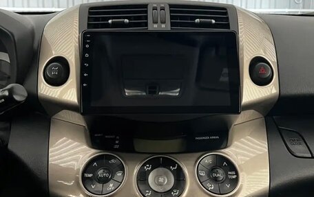 Toyota RAV4, 2006 год, 1 050 000 рублей, 12 фотография