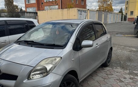 Toyota Vitz, 2005 год, 550 000 рублей, 3 фотография