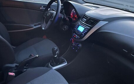 Hyundai Solaris II рестайлинг, 2014 год, 520 000 рублей, 9 фотография