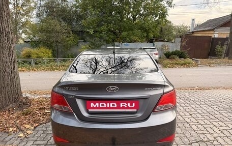 Hyundai Solaris II рестайлинг, 2015 год, 900 000 рублей, 5 фотография
