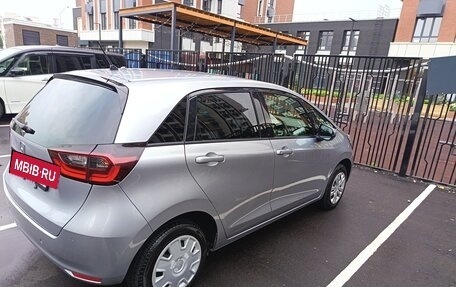 Honda Fit, 2022 год, 1 300 000 рублей, 8 фотография