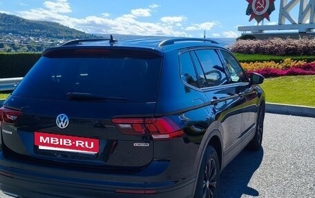 Volkswagen Tiguan II, 2020 год, 2 690 000 рублей, 6 фотография