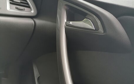 Opel Astra J, 2014 год, 750 000 рублей, 13 фотография