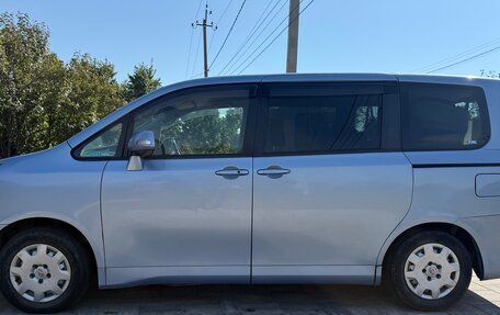 Toyota Noah III, 2008 год, 990 000 рублей, 8 фотография