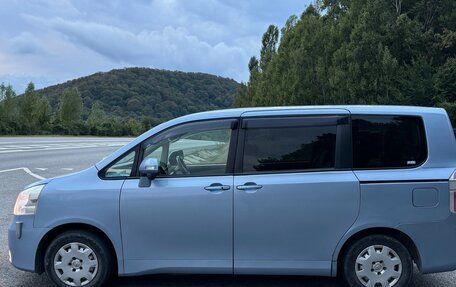 Toyota Noah III, 2008 год, 990 000 рублей, 21 фотография