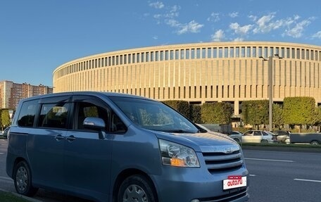 Toyota Noah III, 2008 год, 990 000 рублей, 26 фотография