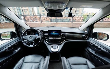 Mercedes-Benz V-Класс, 2020 год, 11 900 000 рублей, 23 фотография