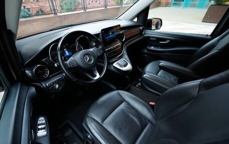 Mercedes-Benz V-Класс, 2020 год, 11 900 000 рублей, 21 фотография