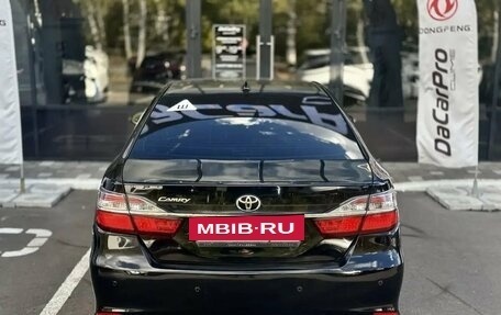 Toyota Camry, 2017 год, 1 950 000 рублей, 5 фотография