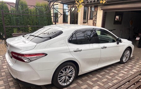 Toyota Camry, 2018 год, 2 500 000 рублей, 9 фотография