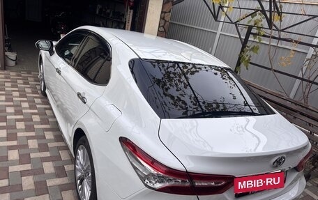 Toyota Camry, 2018 год, 2 500 000 рублей, 6 фотография