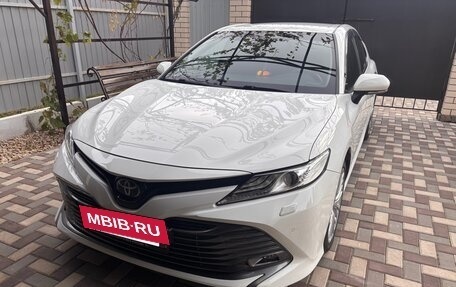 Toyota Camry, 2018 год, 2 500 000 рублей, 3 фотография