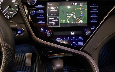 Toyota Camry, 2018 год, 2 500 000 рублей, 14 фотография