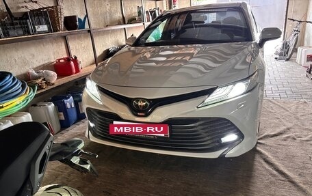 Toyota Camry, 2018 год, 2 500 000 рублей, 12 фотография
