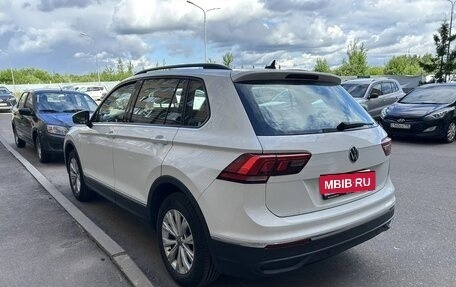 Volkswagen Tiguan II, 2021 год, 1 950 000 рублей, 3 фотография