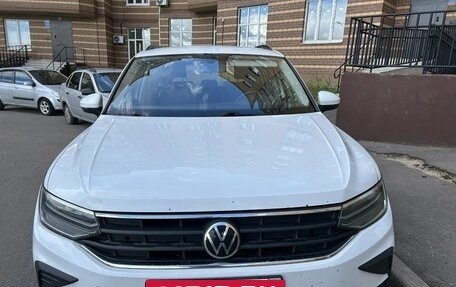 Volkswagen Tiguan II, 2021 год, 1 950 000 рублей, 7 фотография