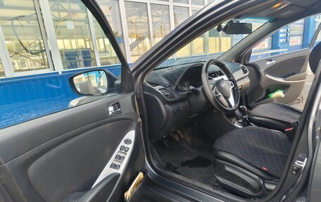 Hyundai Solaris II рестайлинг, 2012 год, 900 000 рублей, 6 фотография