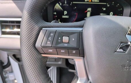 Mitsubishi Outlander, 2026 год, 6 880 006 рублей, 7 фотография